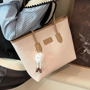 Women Large Capacity PU Leather Tote Bag Cartoon Embossed Shoulder Bag Casual Commuting Handbag With Plush Pendant