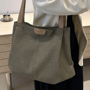 Woven PU Leather Tote Bag Large Capacity Casual Shoulder Bag For Women Commuting School Travel Handbags Zipper Closure