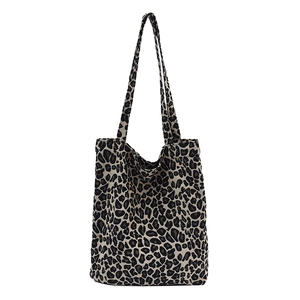 Minimalist large capacity canvas leopard print tote bag with black shoulder straps