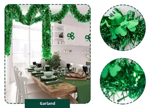 Detail van groene klaver slinger voor wanddecoratie tijdens St. Patrick's Day