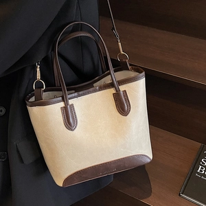 Vintage Women PU Leather Tote Bag Contrast Stitching Shoulder Bag For Daily Commuting Korean Style Magnetic Bucket Bag