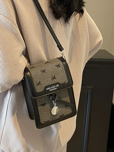 Petit Sac de Téléphone Raffiné Niche Vintage Français pour Femmes en Cuir PU Mini Sac à Bandoulière Carré avec Cœur