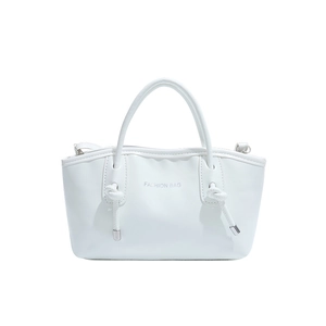 Sac fourre-tout trapèze blanc en similicuir avec poignées en corde et logo Fashion Bag