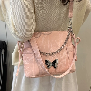 Sac Bandoulière Femme en Cuir PU Plissé Avec Nœud Papillon en Métal Argenté Et Décor de Chaîne Sac à Épaule Tendance