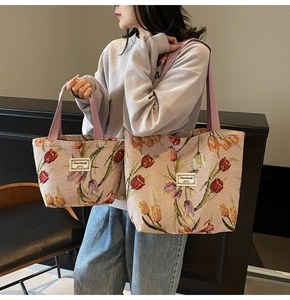 Detailed texture of tulip jacquard fabric on stylish oversized tote bag set