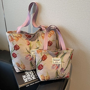 Large capacity tote bags with floral tulip patterns in big and small sizes