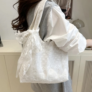 Women's Korean Style Fresh Lace Canvas Tote Bag Floral Embroidered Bow Large Capacity Shoulder Bag Casual Commuting Handbag