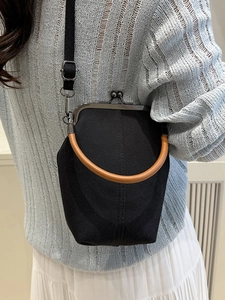 Sac à Bandoulière Rétro en Denim avec Fermoir Kiss Lock pour Femme Surpiqûre Vintage Sac à Main Crossbody Mini Sac Docteur