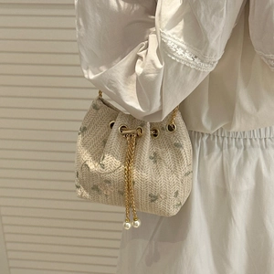 Women Straw Woven Bucket Bag Floral Embroidery Artificial Pearl Drawstring Chain Strap Summer Beach Vacation Vintage Shoulder Bag