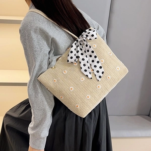 Sac fourre-tout en paille tissée beige avec broderie marguerite et ruban à pois
