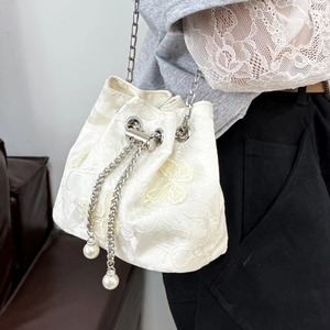 Elegant Lace Butterfly Embroidery Bucket Bag With Artificial Pearl Drawstring Silver Metal Chain Crossbody Shoulder Bag For Women Wedding Party