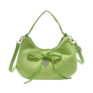 Groene halverwege de maan handtas van suède-look met strik en hartvormige hanger