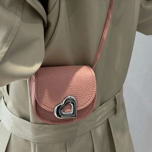 Fashion Women Mini Heart Lock Shoulder Bag Litchi Grain PU Leather Crossbody Bag Small Square Bag For Daily Dating Street Style