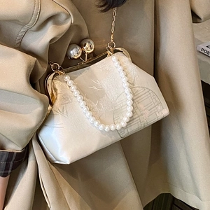 Chinese Style Embroidered Kiss Lock Bag For Women Vintage Satin Jacquard Evening Clutch With Artificial Pearl Handle Gold Chain Handbag