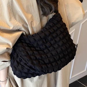 Women Popcorn Bubble Texture Shoulder Bag Large Capacity Polyester Hobo Bag Casual Ruched Tote Bag Summer Fashion Underarm Bag