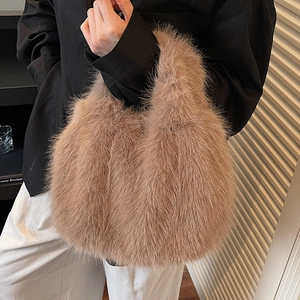 Sac à Épaule Élégant pour Femmes en Peluche de Fausse Fourrure de Renard Couleur Unie Automne Hiver Sac à Main Doux
