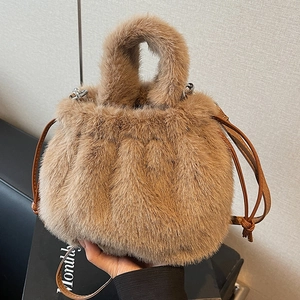 Mode Femmes Peluche Fausse Fourrure Sac Seau Souple Automne Hiver Sac Bandoulière Sac à Main Cordon de Serrage Polyvalent