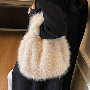 Sac bandoulière chic en fausse fourrure peluche blanc crème pour femmes automne hiver