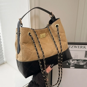 Women Retro Quilted PU Leather Bucket Shoulder Bag Large Capacity Crossbody Bag With Chain Strap And Lock Fashion Tote Bag
