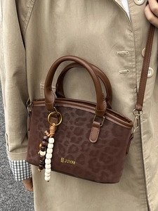 Women Leopard Print PU Bucket Bag Urban Minimalist Shoulder Crossbody Bag Fashion Handbag With Bead Charm Commuter Bag