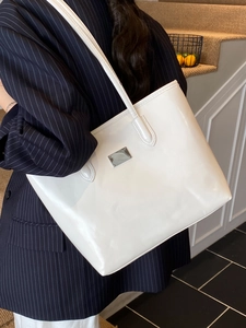 Women French Vintage Underarm Bag Glossy PU Leather Large Capacity Shoulder Tote Bag Elegant Urban Commuter Handbag Work Purse