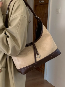Retro oversized contrast tote bag in beige suede and brown leather for winter commute
