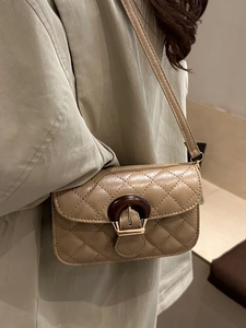 Women Quilted Crossbody Bag PU Leather Small Square Shoulder Bag With Wooden Texture Buckle French Vintage Fashion Handbag