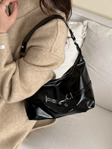 Sac à Épaule Hobo en Cuir PU Urbain Moderne pour Femmes Grande Capacité Brillant Sac Sous le Bras Couture Sac à Main Quotidien
