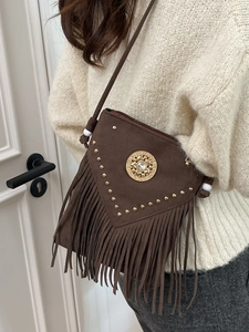 Bohemian PU Tassel Crossbody Bag For Women Vintage Rivet Rhinestone Shoulder Bag Frosted Retro Fringe Messenger Bag Daily Bag