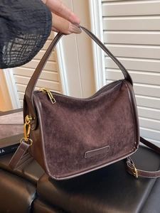 Sac à Bandoulière Vintage pour Femmes en Cuir PU Mat Texture Daim Couleur Unie Sac Oreiller avec Accents Dorés Mode Quotidienne