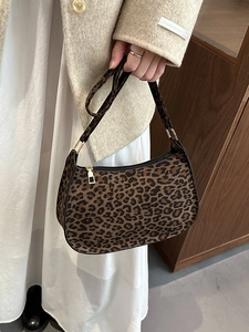 Vintage Leopard Print PU Leather Underarm Bag For Women French Design Fashion Shoulder Bag With Zipper Closure Casual Handbag