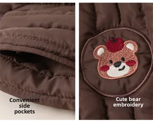 Détail des poches latérales et broderie d'ours sur pantalon matelassé enfant