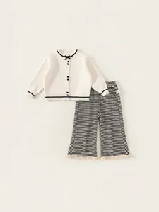 Mädchen Strickbekleidungsset Langarm Creme Strickjacke Herzknöpfe Schleife Gestreifte Schlaghose Herbst Lässig Kinder Outfit