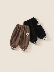 Pantalon Décontracté pour Petites Filles Doublé Polaire Pantalon d'Hiver Chaud Décoration Florale Jogging Rayé avec Cœur pour Enfants