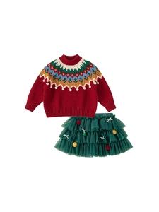 Ensemble Noël fille avec pull en tricot rouge et jupe en tulle vert à volants