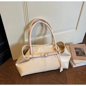 Sac Fourre-tout en Cuir PU Minimaliste Coréen pour Femmes Grande Capacité Rétro Sac à Épaule Couleur Unie Sac à Main Avec Boucle Métallique