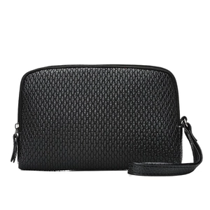 Fashionable black snake-pattern PU leather clutch bag with zipper and wristlet strap