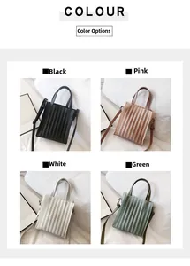 Détail des sacs cabas plissés montrant les options de couleurs noir, rose, blanc et vert