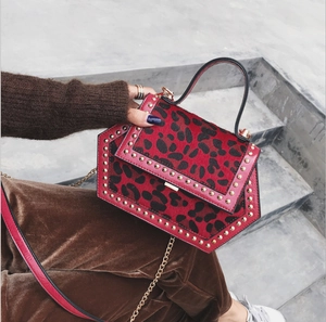 Damen Leopardenmuster Hexagonal Schultertasche Mode PU Leder Umhängetasche Goldkette Metallniete Retro Handtasche Für Damen