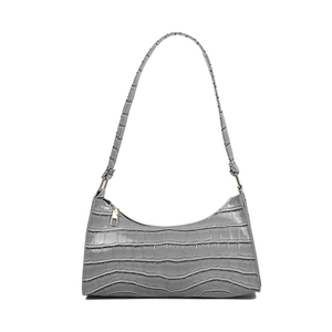 Bolso baguette gris efecto cocodrilo con cadena dorada y cierre de cremallera