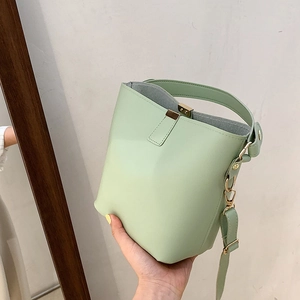 Women Fashion PU Leather Bucket Bag Minimalist Small Handbag Trendy Shoulder Bag Street Style Crossbody Bag With Magnetic Buckle