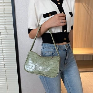 Sac baguette tendance vert olive gaufré crocodile avec bandoulière rétro