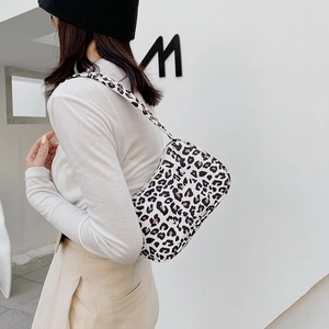 Chic leopard print baguette bag for women, stylish leopard pattern shoulder tote bag