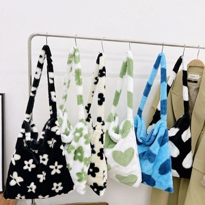 Women Large Capacity Plush Tote Bag Soft Faux Fur Shoulder Bag With Floral Heart Pattern Casual Handbag Daily Fashion Bag