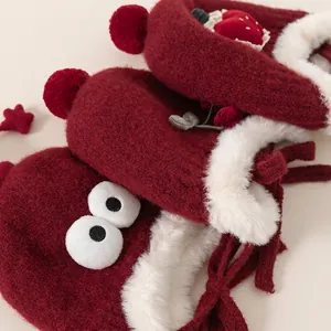 Bonnet tricoté hiver pour enfants rouge vin avec yeux mignons et cache-oreilles