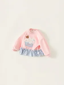 Roze sweatshirt voor meisjes met geruite patchwork zoom en schattige beerborduur