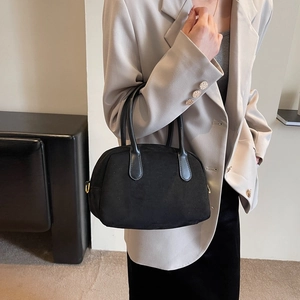 Minimalist black matte PU leather bowling handbag for women crossbody versatile style