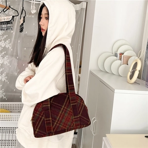 Retro red plaid wool shoulder bag for women with minimalist minimalist winter style design