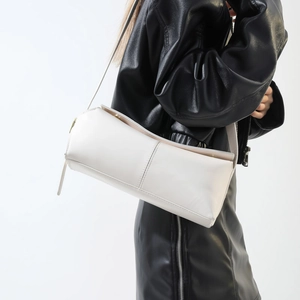 Borsa a tracolla minimalista in pelle PU bianca con eleganti cuciture verticali a vista