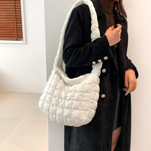 Trendy Women Quilted Cotton Puffer Shoulder Bag With Cloud Design Casual Semi-circle Large Capacity Crossbody Bag Winter Fashion Bag